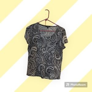 Women’s Notations top Size PL , Black and White with Cap sleeves